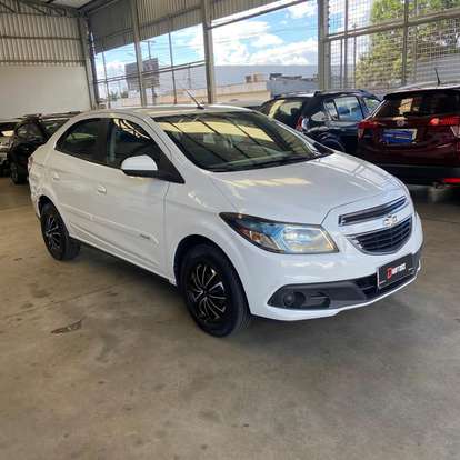 CHEVROLET-PRISMA-2015