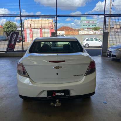 CHEVROLET-PRISMA-2015