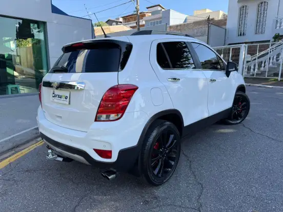 CHEVROLET-TRACKER-2018