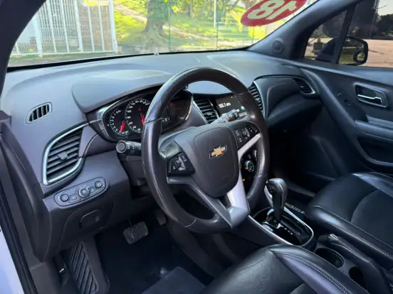 CHEVROLET-TRACKER-2018