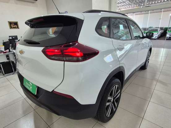 CHEVROLET-TRACKER-2024