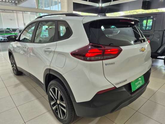 CHEVROLET-TRACKER-2024