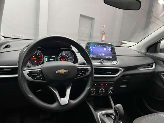 CHEVROLET-TRACKER-2023