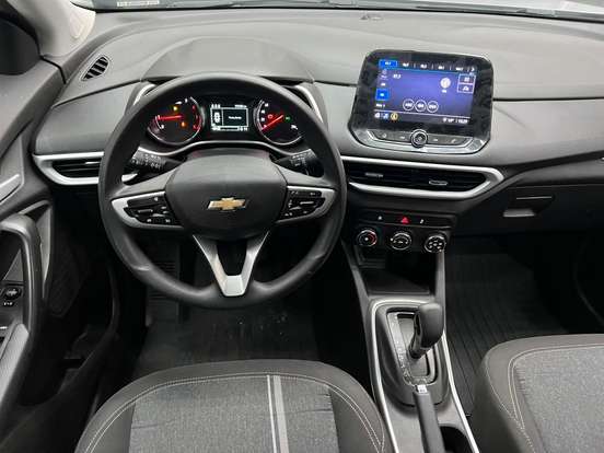 CHEVROLET-TRACKER-2023