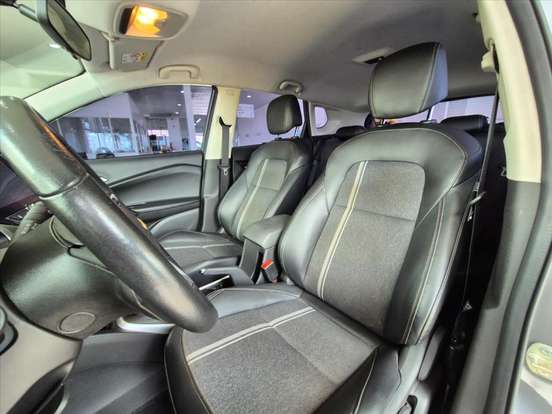 CHEVROLET-TRACKER-2021