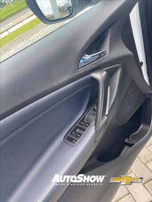 CHEVROLET-TRACKER-2023