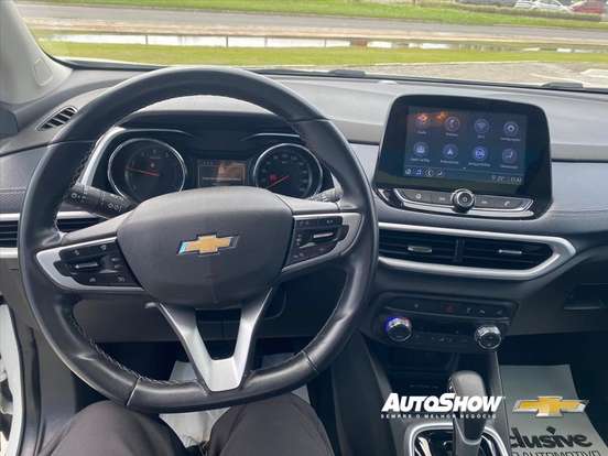 CHEVROLET-TRACKER-2023