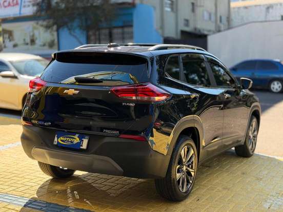 CHEVROLET-TRACKER-2023