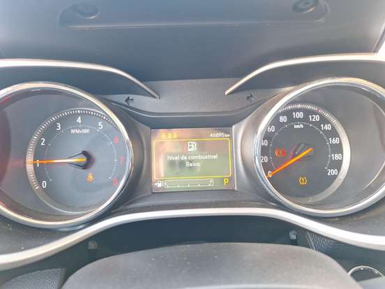 CHEVROLET-TRACKER-2024