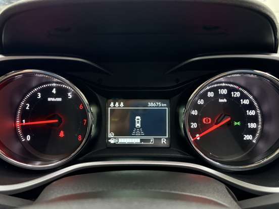 CHEVROLET-TRACKER-2023