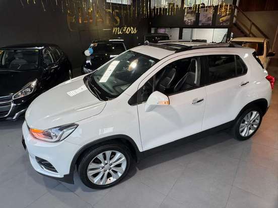 CHEVROLET-TRACKER-2018