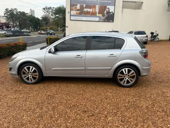 CHEVROLET-VECTRA-2.0 SFI GT-X HATCH 8V FLEX 4P AUTOMÁTICO CHEVROLET-VECTRA-2009