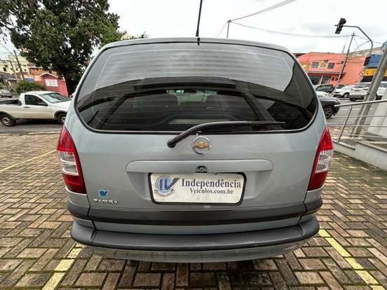 CHEVROLET-ZAFIRA-2010