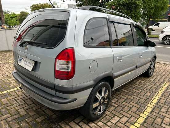 CHEVROLET-ZAFIRA-2.0 MPFI ELEGANCE 8V FLEX 4P AUTOMÁTICO CHEVROLET-ZAFIRA-2010
