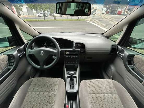 CHEVROLET-ZAFIRA-2.0 MPFI ELEGANCE 8V FLEX 4P AUTOMÁTICO CHEVROLET-ZAFIRA-2010