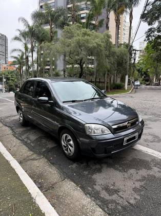 CHEVROLET CORSA 1.4 MPFI PREMIUM SEDAN 8V FLEX 4P MANUAL