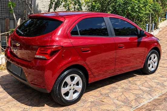 CHEVROLET-ONIX-2019