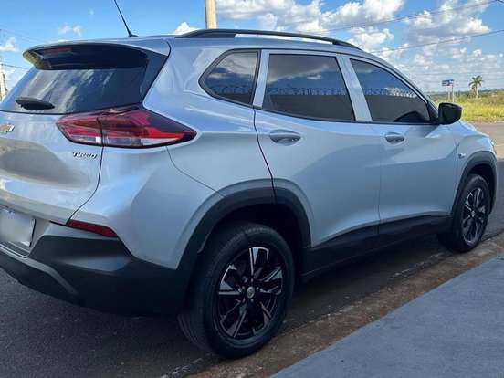 CHEVROLET-TRACKER-2021