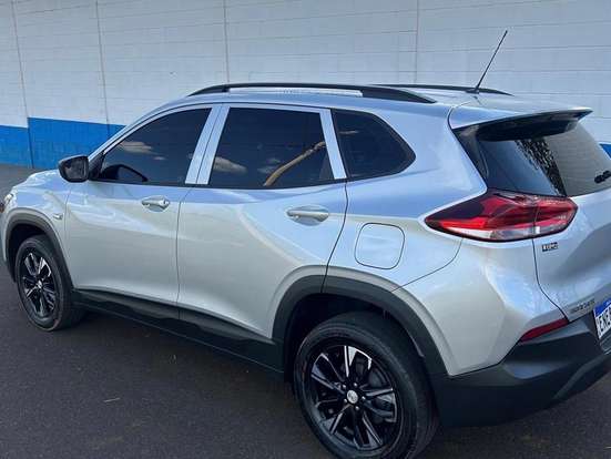 CHEVROLET-TRACKER-2021