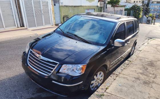 CHRYSLER TOWN & COUNTRY 3.8 LIMITED V6 12V GASOLINA 4P AUTOMÁTICO