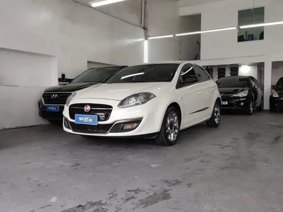 FIAT BRAVO 1.8 BLACKMOTION 16V FLEX 4P AUTOMATIZADO