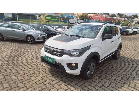 FIAT MOBI 1.0 FIREFLY FLEX TREKKING MANUAL
