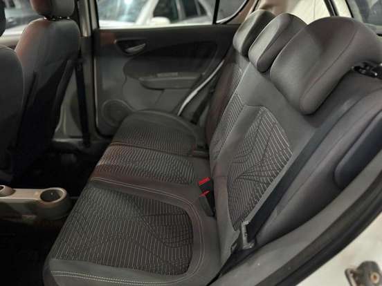 FIAT-PALIO-1.4 MPI ATTRACTIVE 8V FLEX 4P MANUAL FIAT-PALIO-2013
