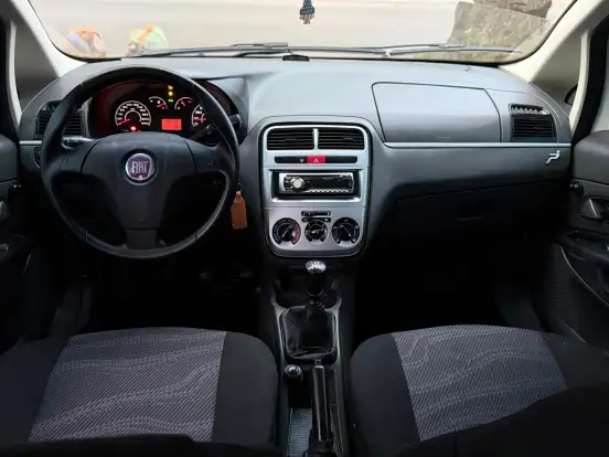 FIAT-PUNTO-2012