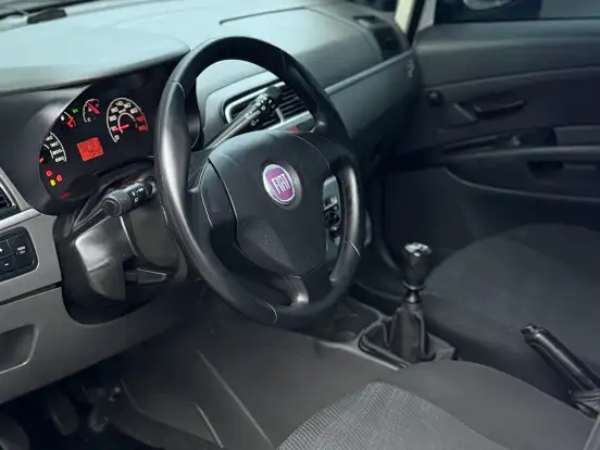 FIAT-PUNTO-2012