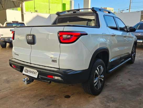 FIAT-TORO-2023