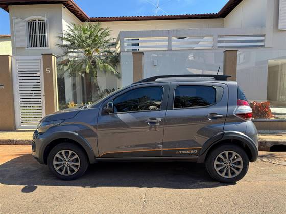 FIAT MOBI 1.0 EVO FLEX TREKKING MANUAL