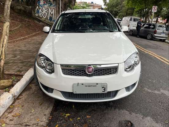 FIAT-PALIO-2016