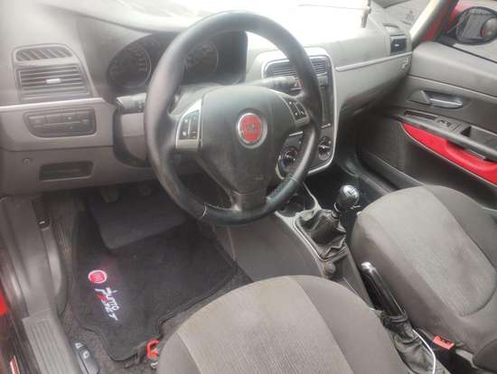 FIAT-PUNTO-2011