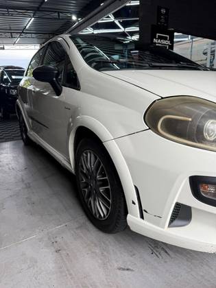 FIAT PUNTO 1.8 BLACKMOTION 16V FLEX 4P AUTOMATIZADO
