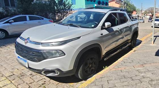 FIAT TORO 1.8 16V EVO FLEX FREEDOM OPEN EDITION AT6