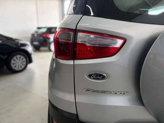 FORD-ECOSPORT-2015