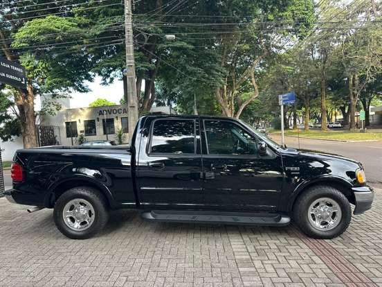 FORD-F-150-5.4 LARIAT 4X4 CD V8 24V GASOLINA 4P AUTOMÁTICO FORD-F-150-2000