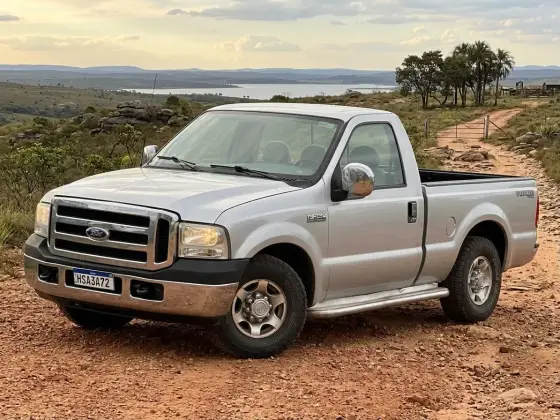 FORD F-250 4.2 XLT 4X2 CS TURBO INTERCOOLER DIESEL 2P MANUAL