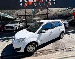 FORD FIESTA 1.6 MPI HATCH 8V FLEX 4P MANUAL FORD FIESTA 1.6 MPI HATCH 8V FLEX 4P MANUAL