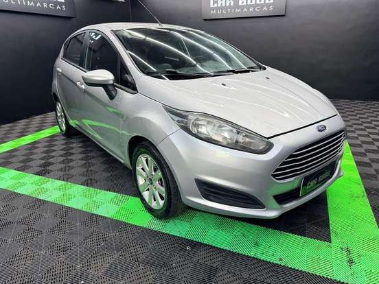 FORD-FIESTA-2015