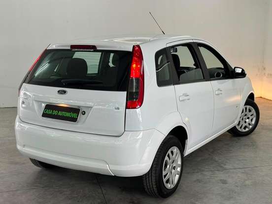 FORD-FIESTA-2013