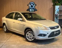 FORD FOCUS 2.0 GHIA SEDAN 16V GASOLINA 4P MANUAL FORD FOCUS 2.0 GHIA SEDAN 16V GASOLINA 4P MANUAL