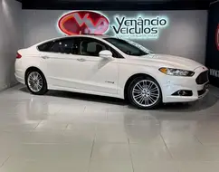 FORD FUSION 2.0 TITANIUM 16V HÍBRIDO 4P AUTOMÁTICO FORD FUSION 2.0 TITANIUM 16V HÍBRIDO 4P AUTOMÁTICO