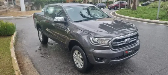 FORD RANGER 3.2 XLT 4X4 CD 20V DIESEL 4P AUTOMÁTICO
