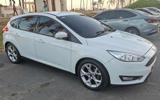 FORD-FOCUS-2015