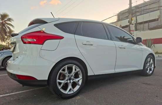 FORD-FOCUS-2015