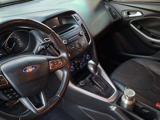 FORD-FOCUS-1.6 SE PLUS 16V FLEX 4P MANUAL FORD-FOCUS-2015