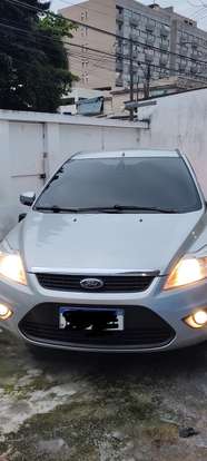 FORD-FOCUS-2012