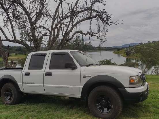 FORD-RANGER-2005