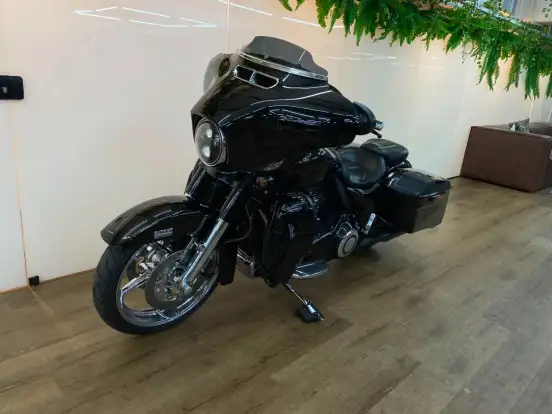 HARLEY-DAVIDSON-CVO STREET GLIDE HARLEY-DAVIDSON-CVO STREET GLIDE-2015